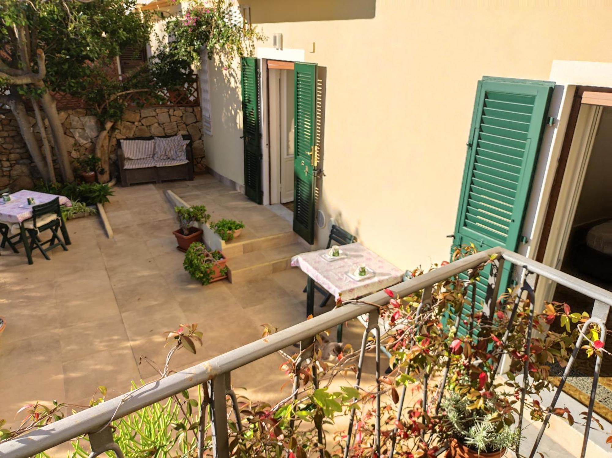 Il Giardino Di Tatiana Rooms & Breakfast La Maddalena (Sassari) Exterior foto